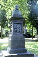 Eschenheimer Anlage - Denkmal A. Kirchner