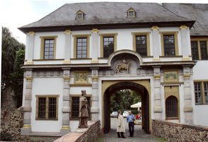 Altes Schloss in Frankfurt-Höchst